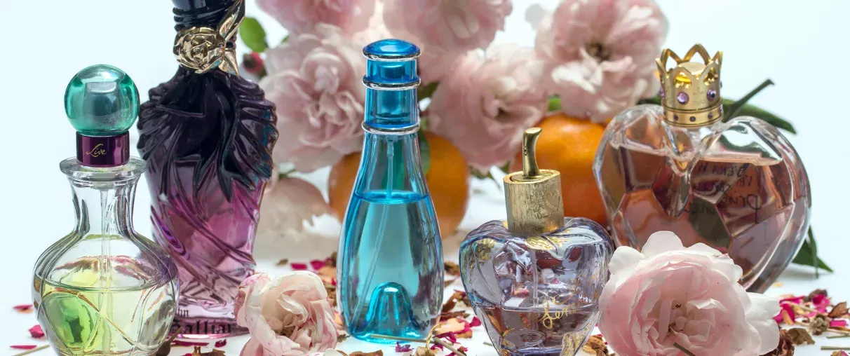 عطر یا اسپری خوشبو