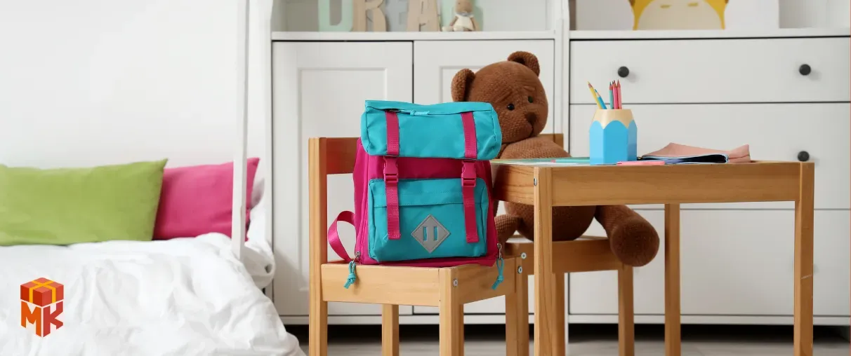 میز و صندلی کودکانه