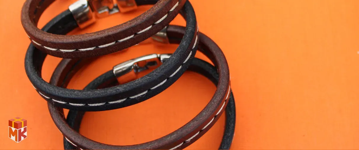 دستبند یا گردنبند چرمی ساده