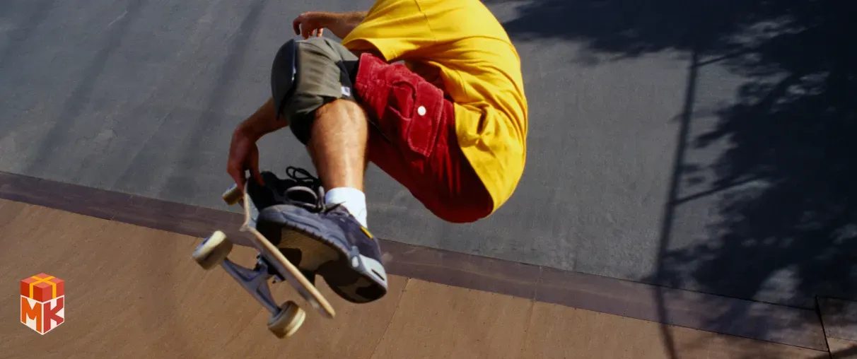 تخته اسکیت یا اسکیت&zwnj;بورد