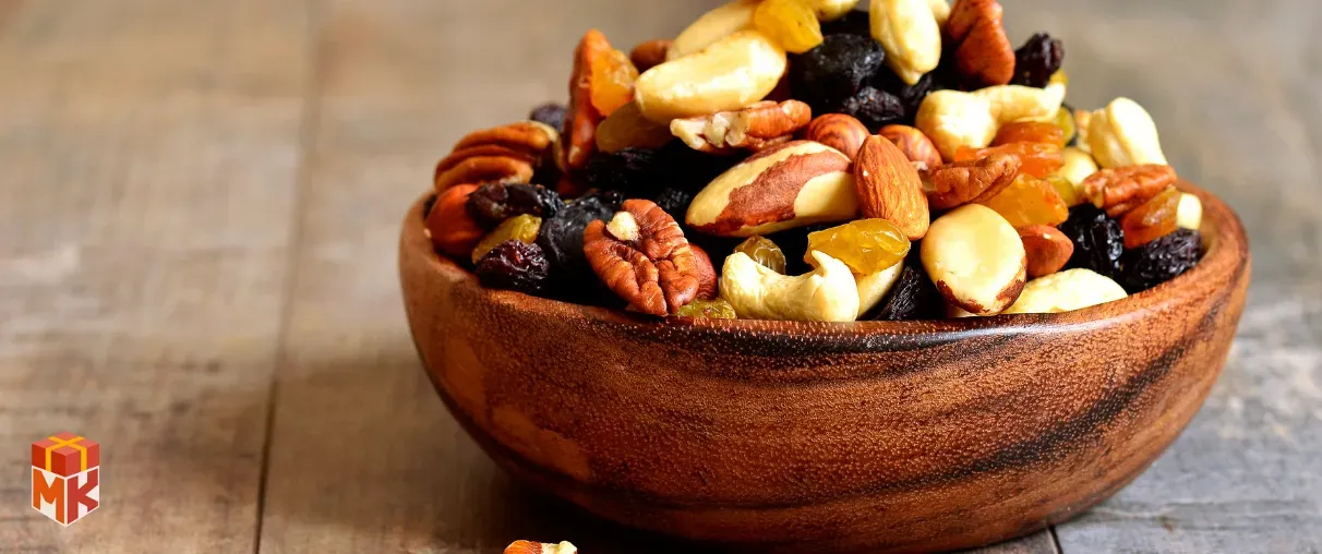 پک میوه&zwnj;های خشک و آجیل