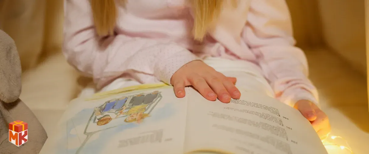 کتاب داستان یا داستان کودکانه