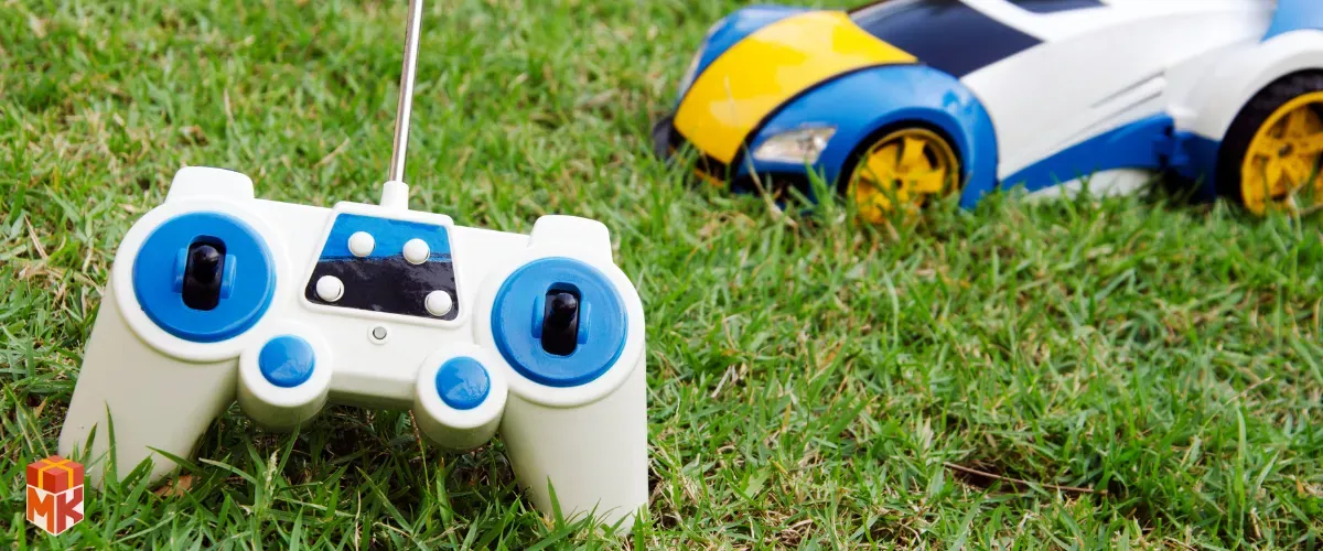 ماشین یا قطار کنترلی