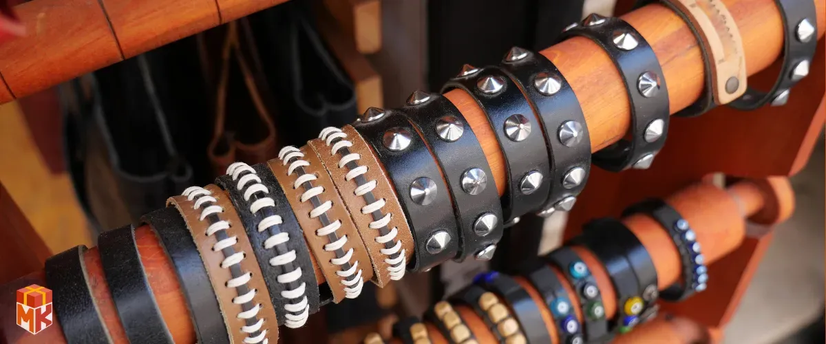 -دستبند چرم یا استیل با طرح موتور