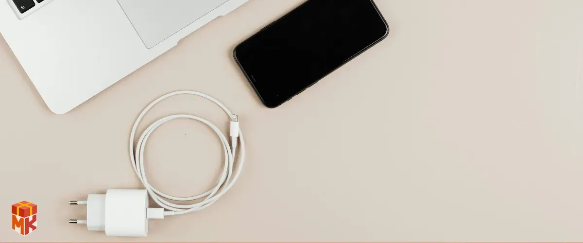 شارژر بی&zwnj;سیم یا پایه گوشی رومیزی