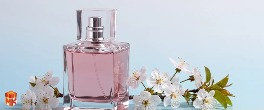 عطر زنانه با رایحه&zwnj;ی خاص 