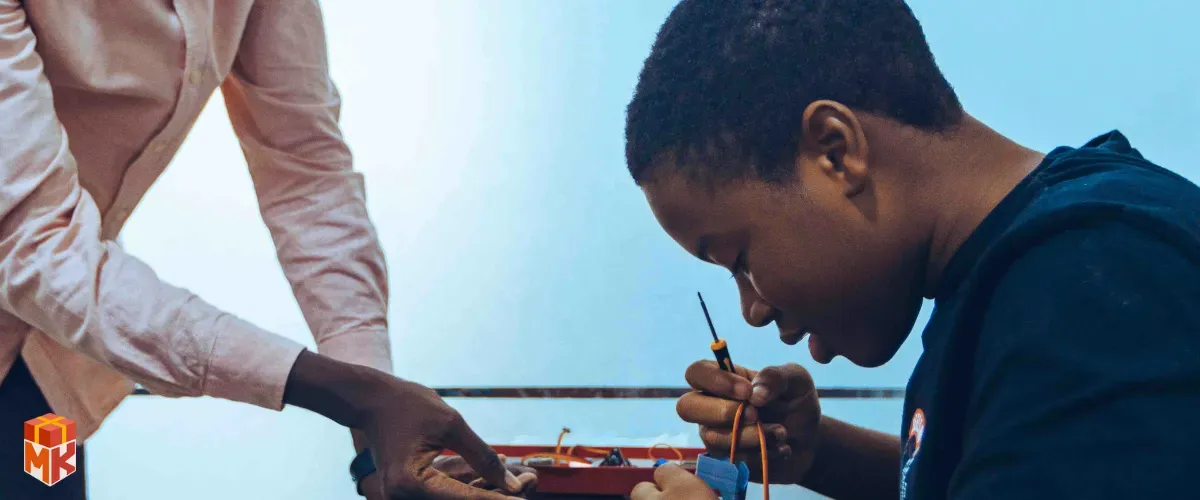 وسایل الکترونیکی برای رفیق پسر