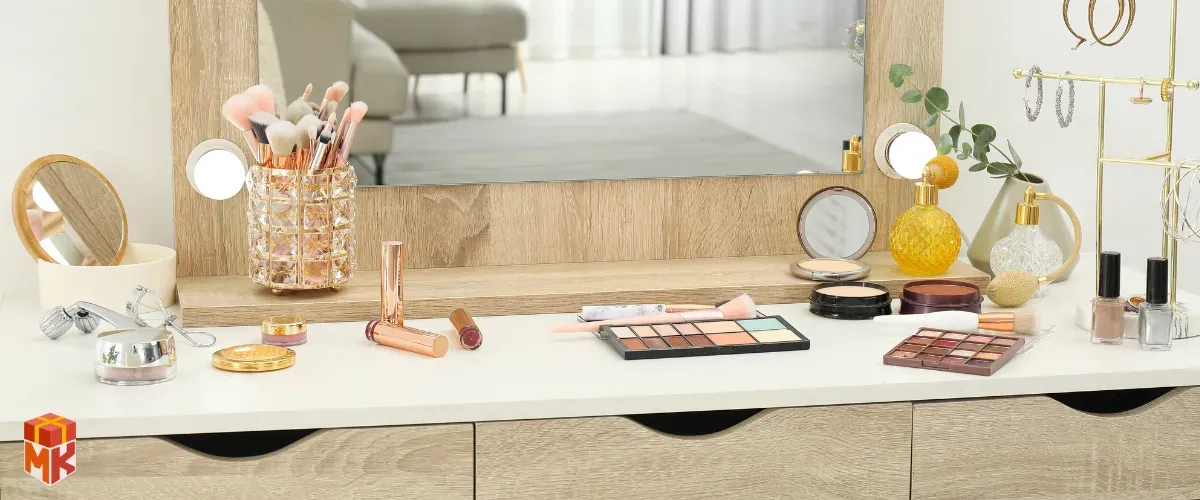 آینه و میز آرایش
