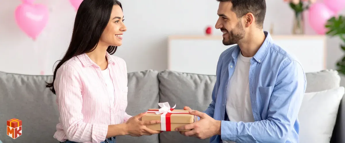 خرید هوشمندانه کادو برای سالگرد دوستی برای پسر