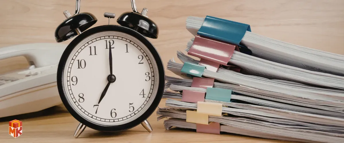 ساعت رومیزی اداری