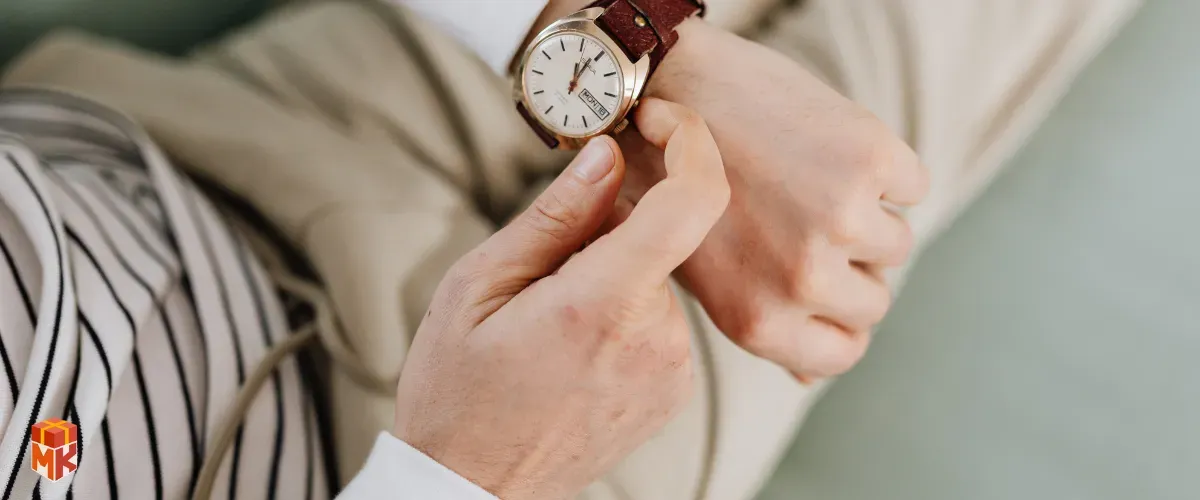 ساعت شخصی&zwnj;سازی&zwnj;شده | زمان دوستی را جاودانه کن