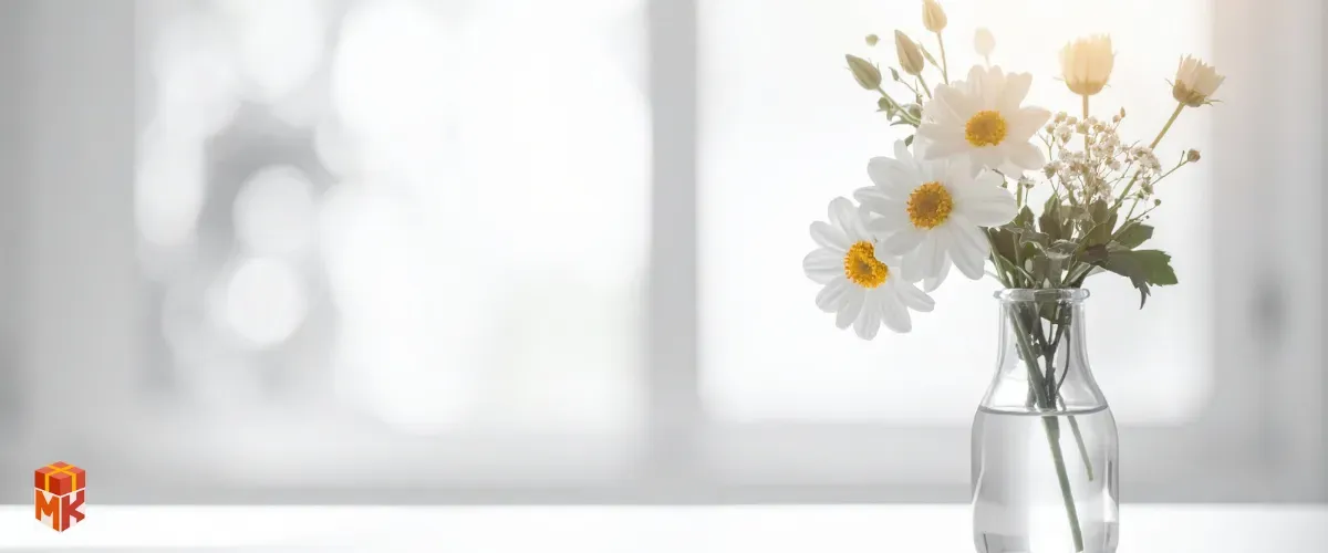 گلدان با گل طبیعی