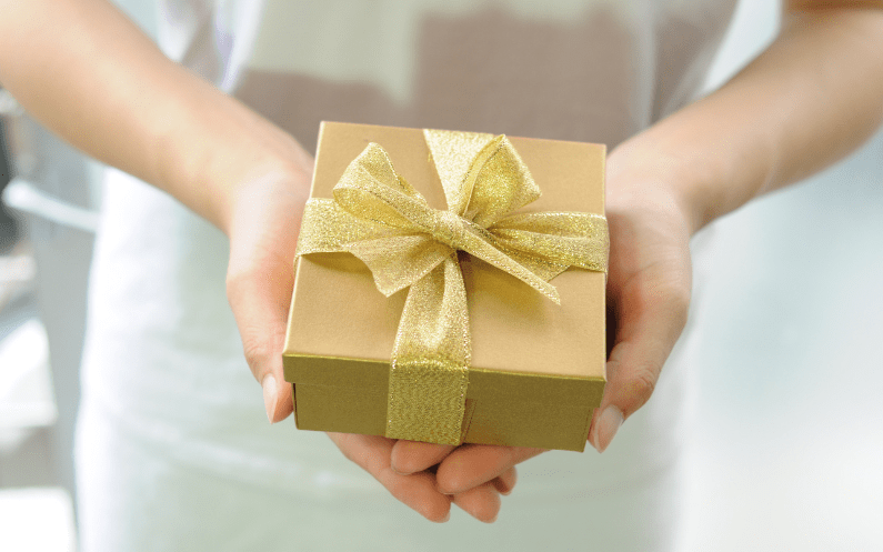 باکس هدیه آماده برای دهه هشتادیها
