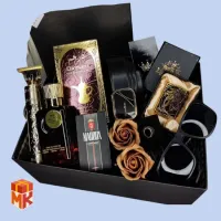 پک هدیه پسرانه مدل black & gold 2